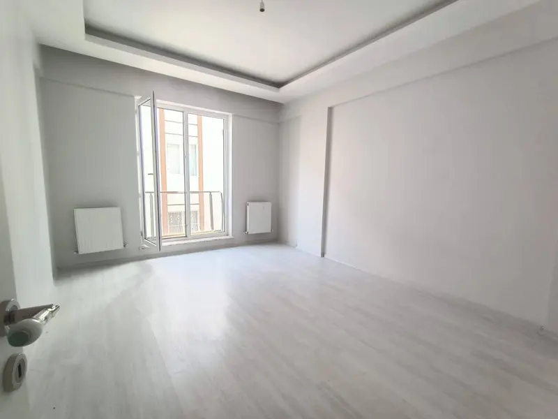 İlan Görseli https://cdn.ilanlar.com/images/l1/l2/{width}/{height}/30002858_1757151301359294848.jpg