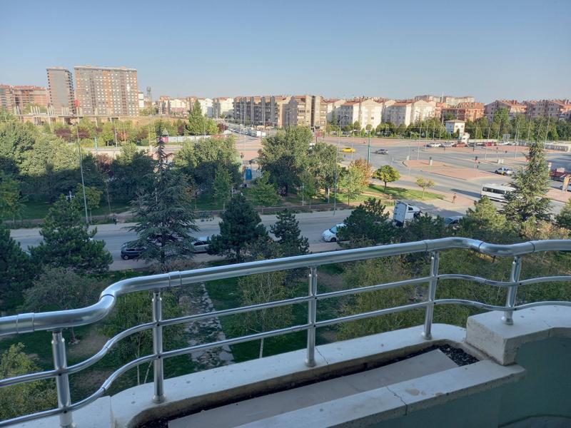 İlan Görseli https://cdn.ilanlar.com/images/l1/l2/30002936_1757245077437093266.jpg?mode=pad&bgcolor=F8FAFB