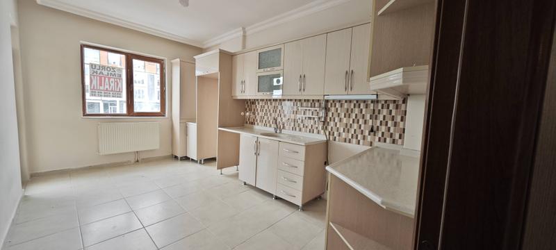 İlan Görseli https://cdn.ilanlar.com/images/l1/l2/{width}/{height}/30003207_1757780205294813164.jpg