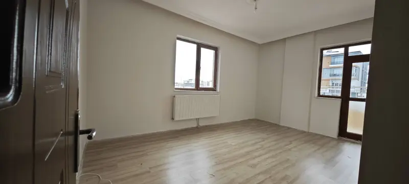 İlan Görseli https://cdn.ilanlar.com/images/l1/l2/{width}/{height}/30003207_1757780225842599808.jpg