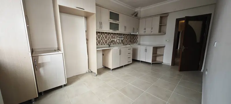 İlan Görseli https://cdn.ilanlar.com/images/l1/l2/{width}/{height}/30003210_1757781012084303767.jpg