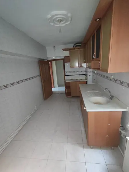 İlan Görseli https://cdn.ilanlar.com/images/l1/l2/30003352_1758097052256077564.jpg?mode=pad&bgcolor=F8FAFB