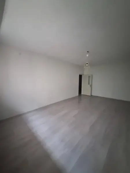 İlan Görseli https://cdn.ilanlar.com/images/l1/l2/{width}/{height}/30004331_1760354614549913194.jpg