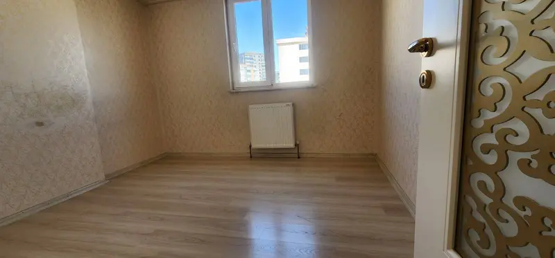 İlan Görseli https://cdn.ilanlar.com/images/l1/l2/{width}/{height}/30004848_1761390493105290669.jpg