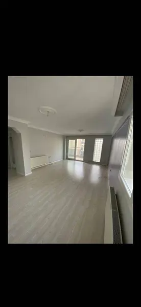 İlan Görseli https://cdn.ilanlar.com/images/l1/l2/{width}/{height}/30004862_1761426367542875985.jpg