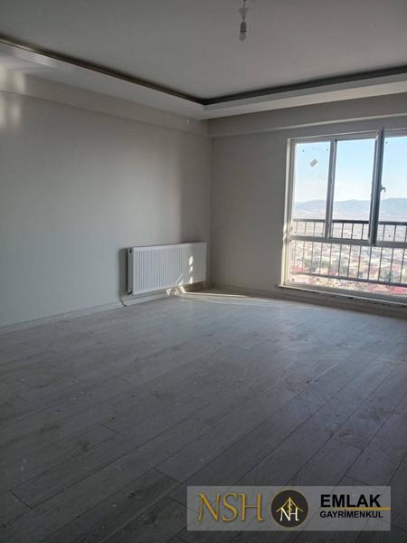 İlan Görseli https://cdn.ilanlar.com/images/l1/l2/{width}/{height}/30004975_1761728669500543351.jpg