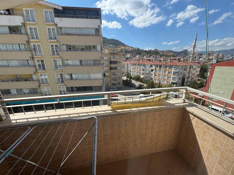 İlan Görseli https://cdn.ilanlar.com/images/l1/l2/{width}/{height}/30005028_1761825814936391220.jpg