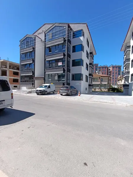 İlan Görseli https://cdn.ilanlar.com/images/l1/l2/{width}/{height}/30005172_1762085247601020865.jpg