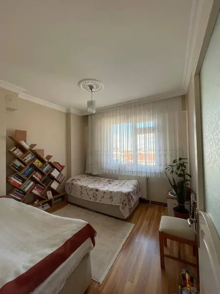 İlan Görseli https://cdn.ilanlar.com/images/l1/l2/{width}/{height}/30005200_1762160791116848617.jpg