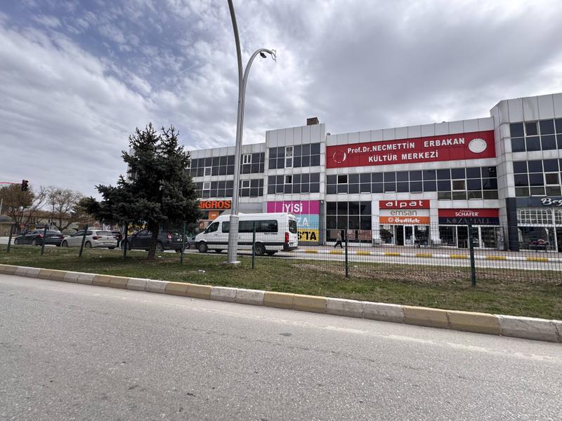 İlan Görseli https://cdn.ilanlar.com/images/l1/l2/{width}/{height}/30005225_1762179019668274731.jpg