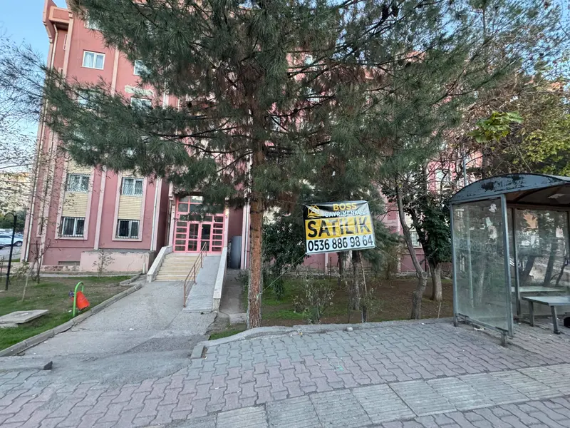 İlan Görseli https://cdn.ilanlar.com/images/l1/l2/{width}/{height}/30005278_1762357150646990393.jpg