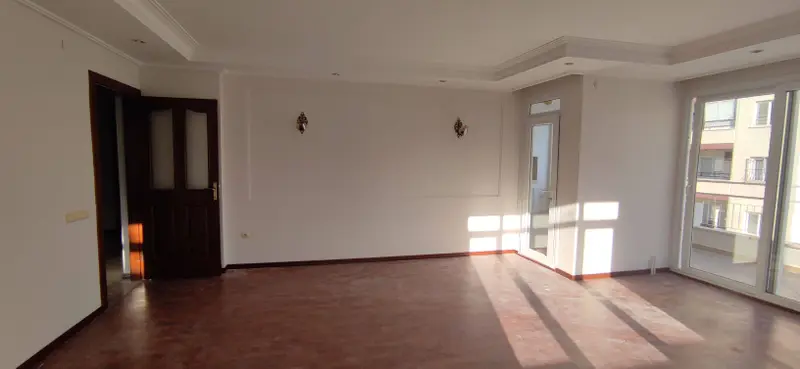 İlan Görseli https://cdn.ilanlar.com/images/l1/l2/{width}/{height}/30005297_1762455350942430360.jpg