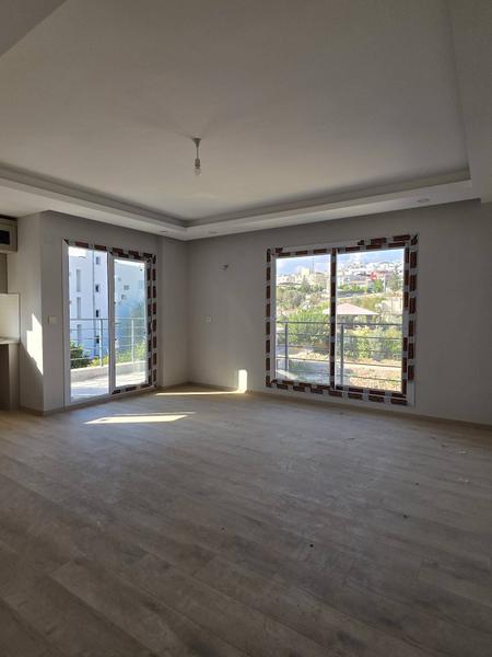 İlan Görseli https://cdn.ilanlar.com/images/l1/l2/{width}/{height}/30005372_1762777268130793321.jpg