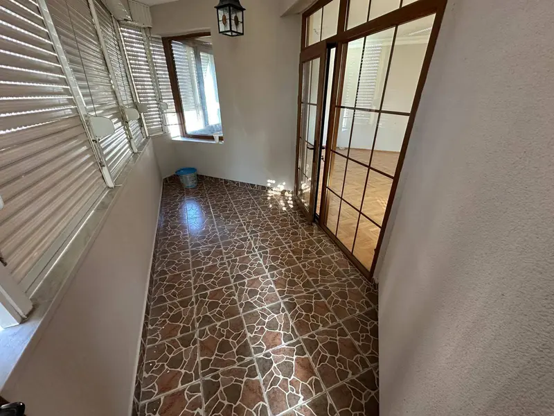 İlan Görseli https://cdn.ilanlar.com/images/l1/l2/{width}/{height}/30005392_1763464612602187608.jpg