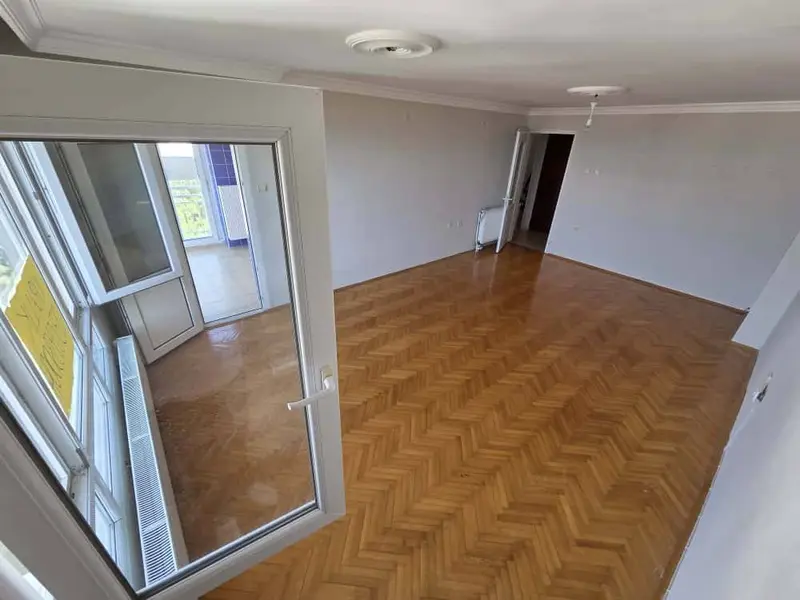 İlan Görseli https://cdn.ilanlar.com/images/l1/l2/{width}/{height}/30005399_1762879879407453063.jpg