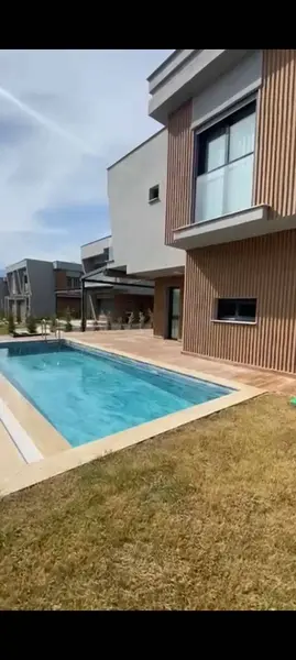 İlan Görseli https://cdn.ilanlar.com/images/l1/l2/{width}/{height}/30005400_1762880665040112826.jpg