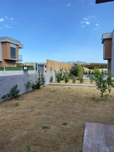 İlan Görseli https://cdn.ilanlar.com/images/l1/l2/{width}/{height}/30005400_1762880670475116585.jpg