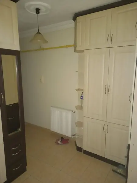 İlan Görseli https://cdn.ilanlar.com/images/l1/l2/{width}/{height}/30005404_1762884261419645402.jpg