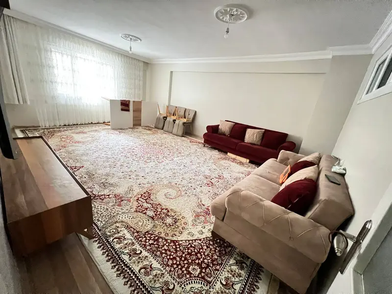 İlan Görseli https://cdn.ilanlar.com/images/l1/l2/{width}/{height}/30005498_1763280842110136903.jpg