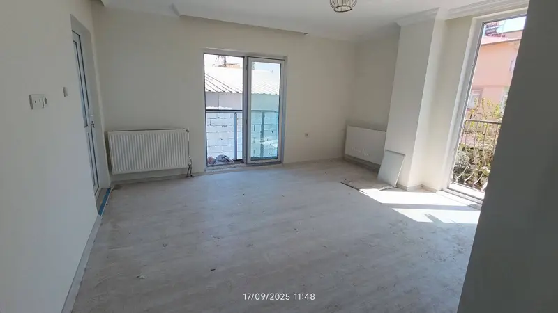 İlan Görseli https://cdn.ilanlar.com/images/l1/l2/{width}/{height}/30005521_1763367972395159527.jpg