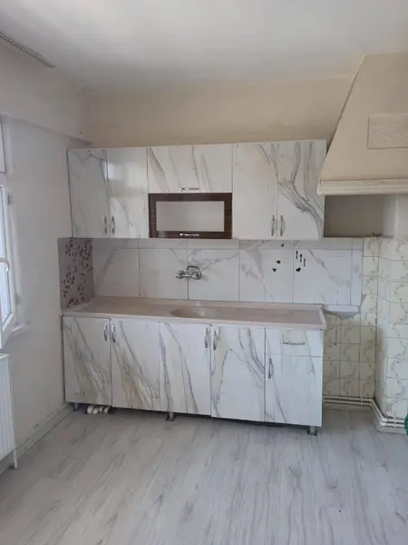 İlan Görseli https://cdn.ilanlar.com/images/l1/l2/{width}/{height}/30005566_1763531138132395561.jpg