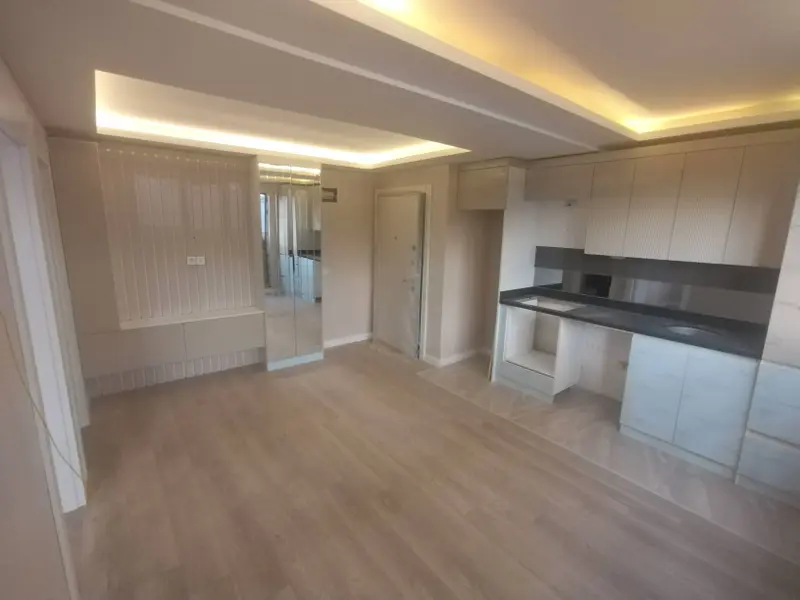 İlan Görseli https://cdn.ilanlar.com/images/l1/l2/{width}/{height}/30005592_1763554417288193352.jpg