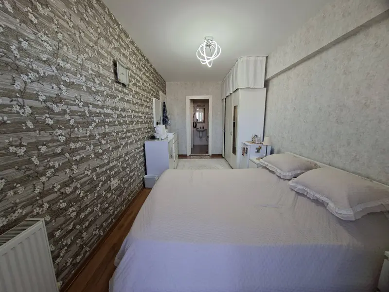 İlan Görseli https://cdn.ilanlar.com/images/l1/l2/{width}/{height}/30005625_1763645552112221733.jpg