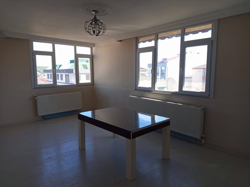 İlan Görseli https://cdn.ilanlar.com/images/l1/l2/{width}/{height}/30005696_1763739427010583274.jpg