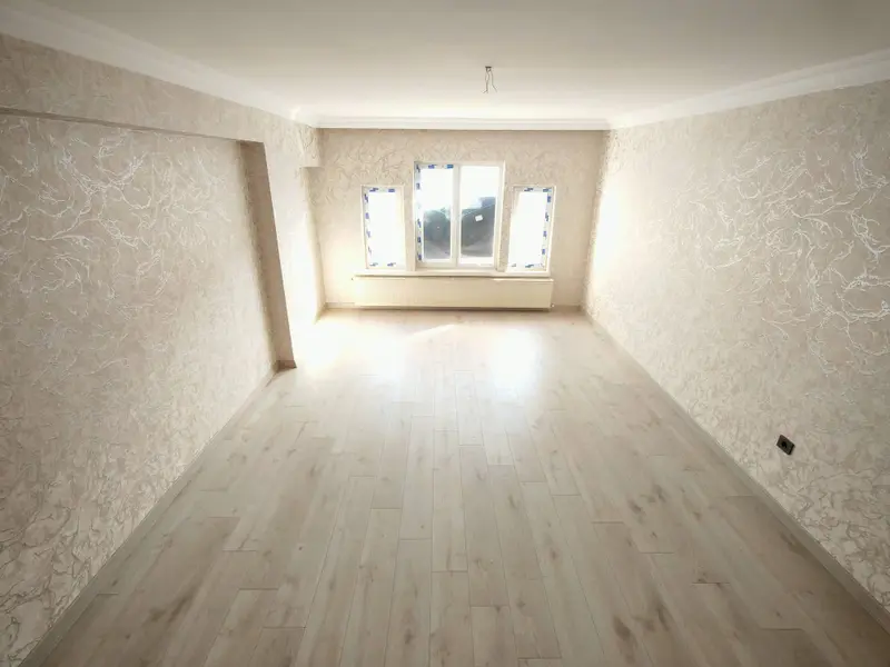 İlan Görseli https://cdn.ilanlar.com/images/l1/l2/{width}/{height}/30005770_1763972225882377668.jpg