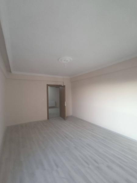 İlan Görseli https://cdn.ilanlar.com/images/l1/l2/{width}/{height}/30005816_1764052688932931587.jpg