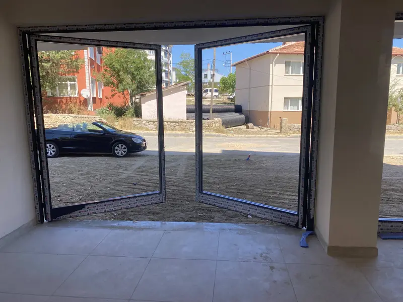 İlan Görseli https://cdn.ilanlar.com/images/l1/l2/{width}/{height}/30005830_1764069426915261972.jpg