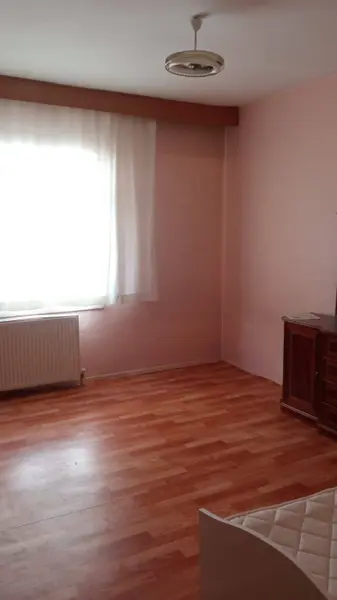 İlan Görseli https://cdn.ilanlar.com/images/l1/l2/{width}/{height}/30005897_1764257693741132921.jpg