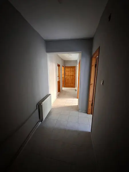 İlan Görseli https://cdn.ilanlar.com/images/l1/l2/{width}/{height}/30005939_1764421712495637896.jpg