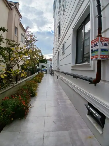 İlan Görseli https://cdn.ilanlar.com/images/l1/l2/{width}/{height}/30005942_1764424818453078949.jpg