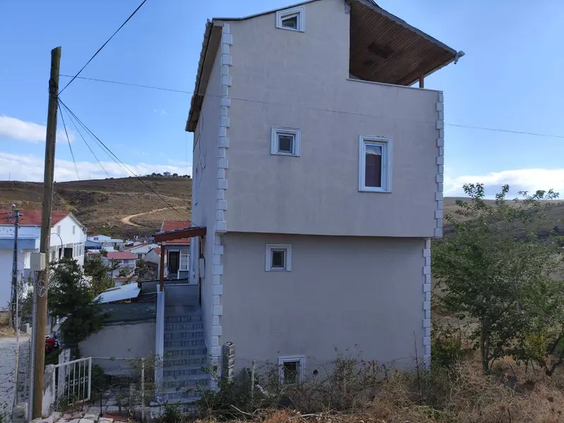 İlan Görseli https://cdn.ilanlar.com/images/l1/l2/{width}/{height}/30005951_1764432181870122904.jpg