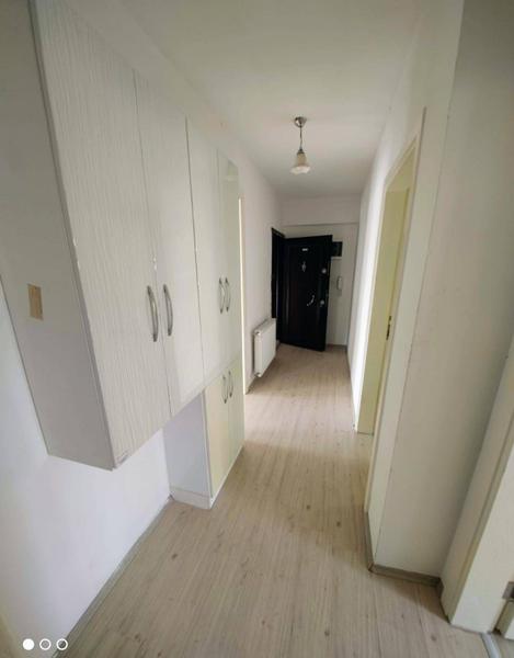 İlan Görseli https://cdn.ilanlar.com/images/l1/l2/{width}/{height}/30005988_1764543518604894688.jpg