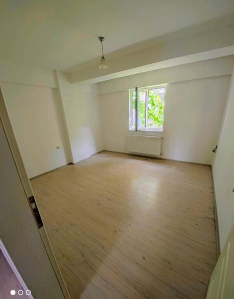 İlan Görseli https://cdn.ilanlar.com/images/l1/l2/{width}/{height}/30005988_1764543519422498894.jpg