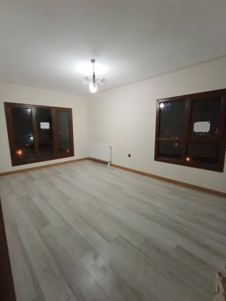 İlan Görseli https://cdn.ilanlar.com/images/l1/l2/{width}/{height}/30006429_1765542975507755941.jpg