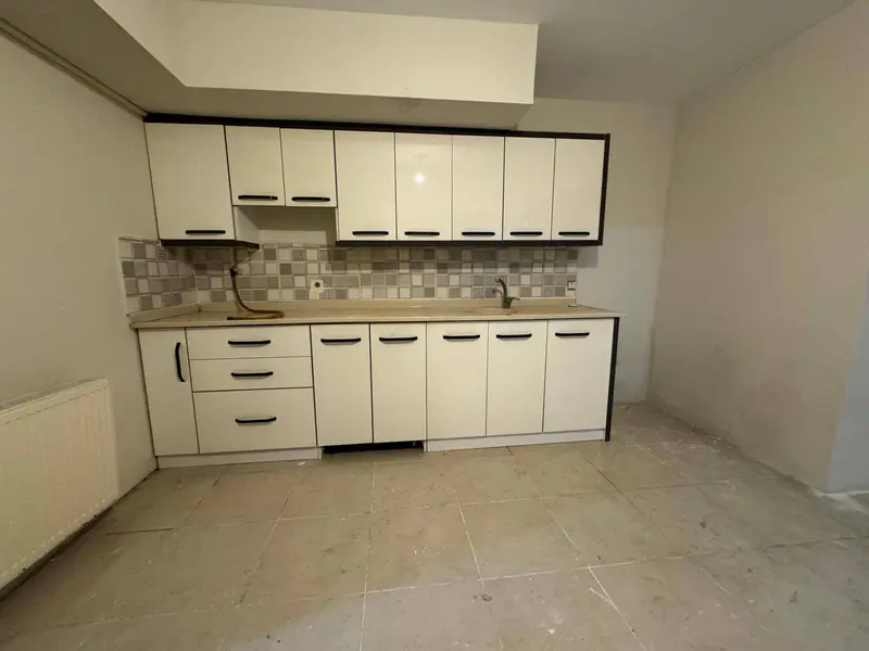 İlan Görseli https://cdn.ilanlar.com/images/l1/l2/{width}/{height}/30006842_1766762645781094714.jpg