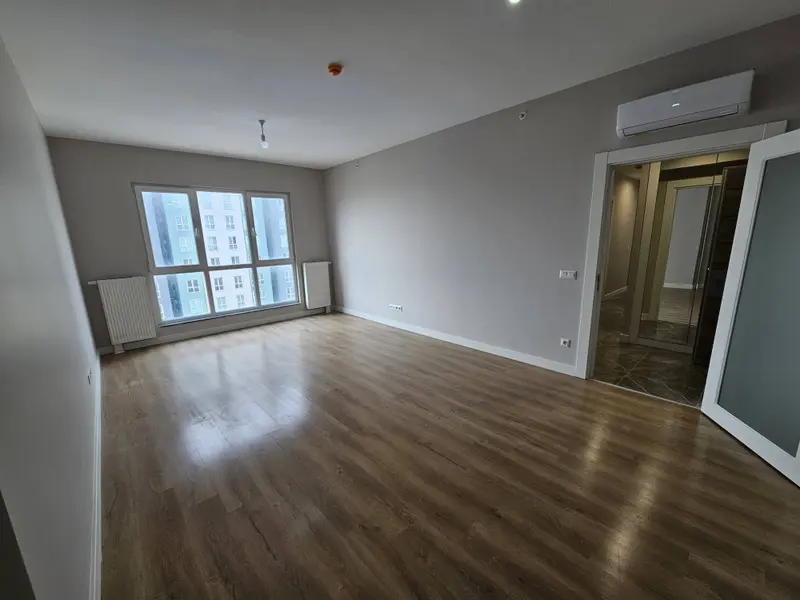 İlan Görseli https://cdn.ilanlar.com/images/l1/l2/{width}/{height}/30006866_1766821856511059178.jpg