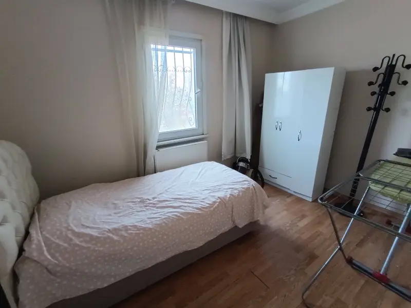 İlan Görseli https://cdn.ilanlar.com/images/l1/l2/{width}/{height}/30007075_1767362925653874240.jpg