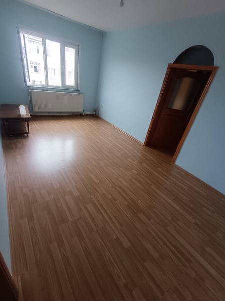 İlan Görseli https://cdn.ilanlar.com/images/l1/l2/{width}/{height}/30007080_1767367152824274748.jpg