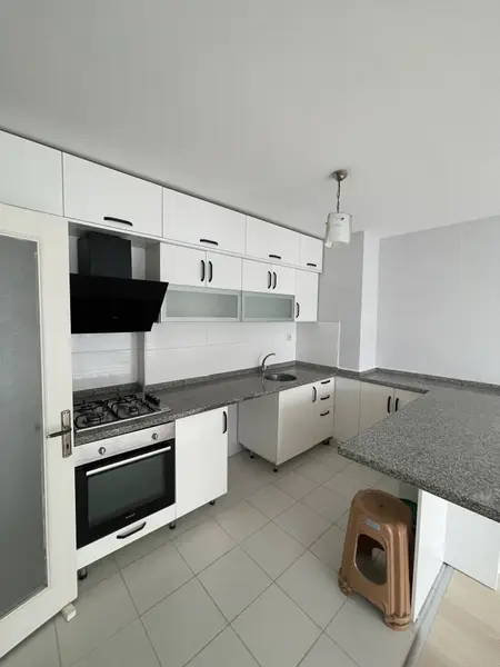 İlan Görseli https://cdn.ilanlar.com/images/l1/l2/{width}/{height}/30007150_1767603507415325659.jpg