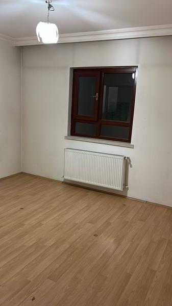 İlan Görseli https://cdn.ilanlar.com/images/l1/l2/{width}/{height}/30007157_1767609150722674047.jpg