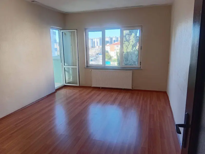 İlan Görseli https://cdn.ilanlar.com/images/l1/l2/{width}/{height}/30007214_1767719277526711333.jpg