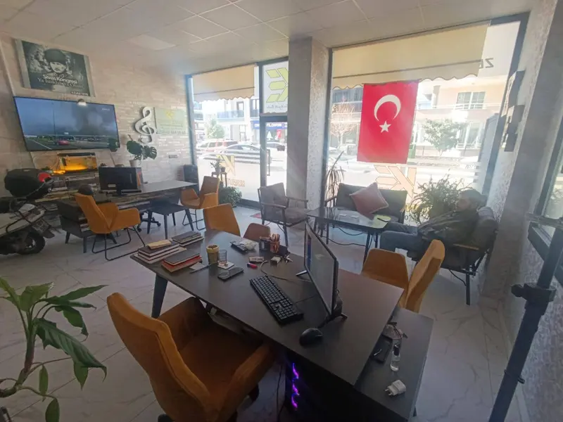 İlan Görseli https://cdn.ilanlar.com/images/l1/l2/{width}/{height}/30007509_1768385664611126916.jpg