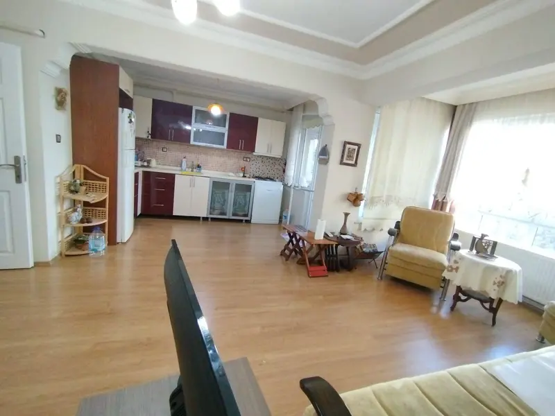 İlan Görseli https://cdn.ilanlar.com/images/l1/l2/{width}/{height}/30007547_1768472722105120387.jpg