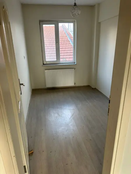 İlan Görseli https://cdn.ilanlar.com/images/l1/l2/{width}/{height}/30007674_1768810094349122018.jpg