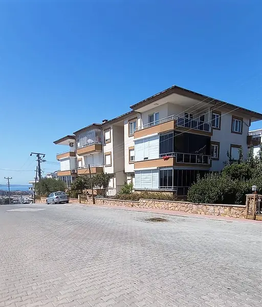 Ayvalık Armutçuk'da Lebi Derya Manzaralı Bakımlı Lüks daire