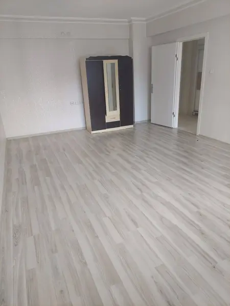 İlan Görseli https://cdn.ilanlar.com/images/l1/l2/{width}/{height}/30007912_1769457302507431269.jpg